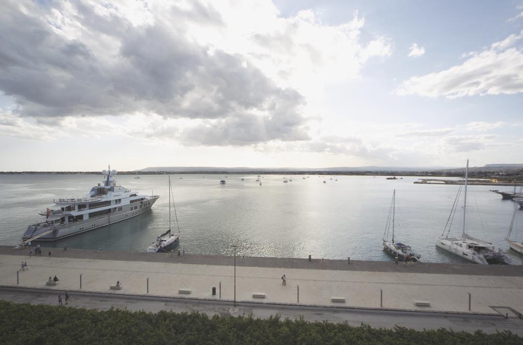 Ortigia Camere Con Vista Da Giulio B&B Syracuse Eksteriør bilde
