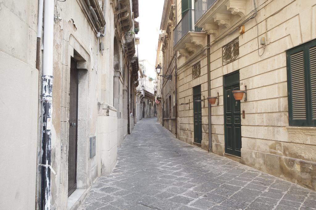 Ortigia Camere Con Vista Da Giulio B&B Syracuse Eksteriør bilde