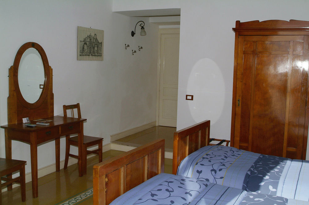 Ortigia Camere Con Vista Da Giulio B&B Syracuse Eksteriør bilde