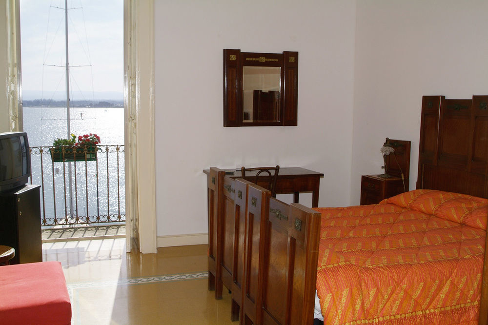 Ortigia Camere Con Vista Da Giulio B&B Syracuse Eksteriør bilde
